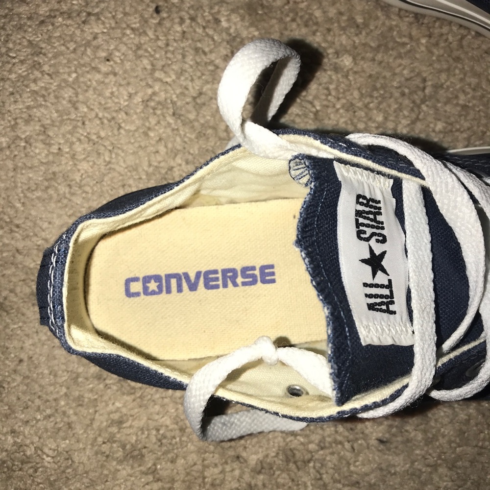 Converse - Picture 3 of 4